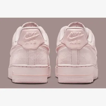 Кроссовки Мужские Nike Air Force 1 07 Pink HV4406-601