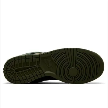 Кросівки Чоловічі Nike Dunk Low Camo Olive HV4452-300