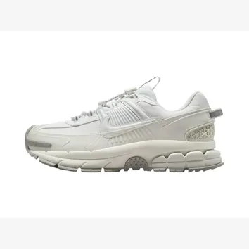 Кросівки Nike Zoom Vomero Roam Summit White HV6410-100