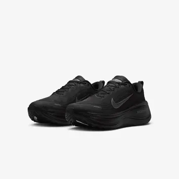 Кроссовки Мужские Nike Vomero Plus HV8150-003