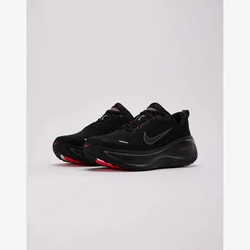 Кросівки Чоловічі Nike Vomero Plus Bred HV8150-007