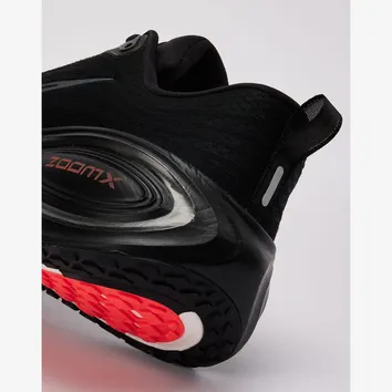 Кросівки Чоловічі Nike Vomero Plus Bred HV8150-007