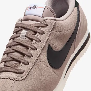 Кросівки Жіночі Nike Cortez IB1857-201