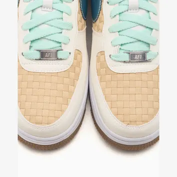 Кросівки Чоловічі Nike Air Force 1 Retro Low Summit White/Glacier Blue IB5722-100