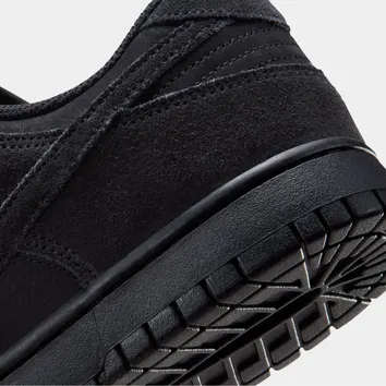 Кросівки Чоловічі Nike Dunk Low SE Triple Black IB6651-001