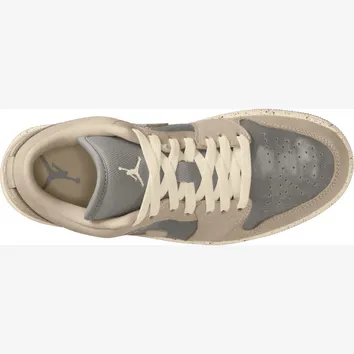 Кросівки Жіночі Jordan Low 1 Beige/Dark IB7011-001