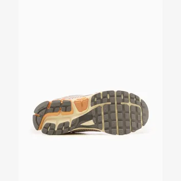 Кросівки Чоловічі Nike Zoom Vomero 5 Copper Moon IB7469-030
