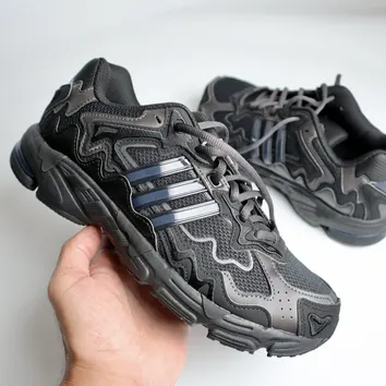 Кросівки Чоловічі adidas Bad Bunny Response CL Triple Black ID0805
