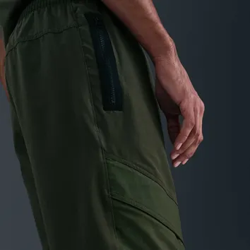 Штани Чоловічі Nike Air Max Men's Woven Cargo Trousers Cargo Khaki/Cargo Khaki/Black if0020-368