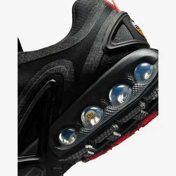 Кросівки Чоловічі Nike Air Max Dn Roam IH2138-001