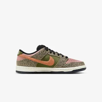 Кросівки Чоловічі Nike SB Dunk Low Pro IH3211-200