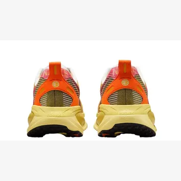 Кросівки Nike Air Zoom Vomero 18 SE IH3576-999