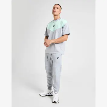 Футболка Чоловіча Nike Sportswear Grey IH4301-012