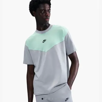 Футболка Чоловіча Nike Sportswear Grey IH4301-012