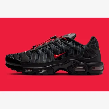 Кросівки Чоловічі Nike Air Max Plus IH4459-001