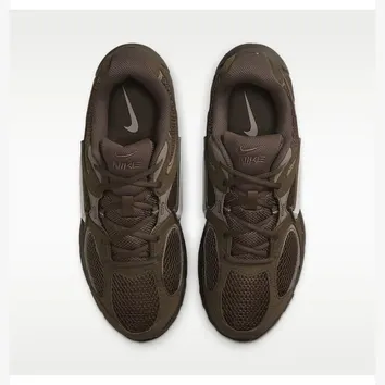 Кросівки Чоловічі Nike V5 Rnr II6292-200
