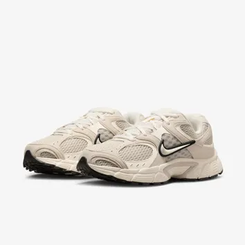 Кросівки Жіночі Nike V5 RNR II II6294-100