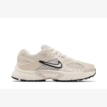 Кросівки Жіночі Nike V5 RNR II II6294-100