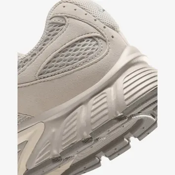 Кросівки Жіночі Nike V5 RNR II II6294-201
