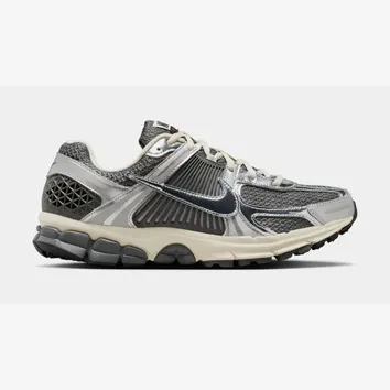 Кросівки Чоловічі Nike Zoom Vomero 5 Black/Metallic IM3486-001