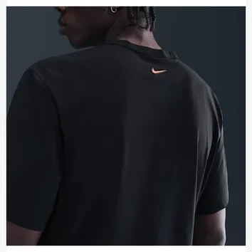 Футболка Чоловіча Nike Sportswear Tuned Air Black IM5981-010