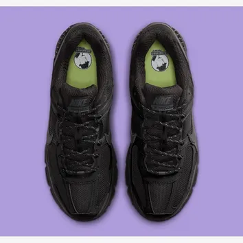 Кросівки Чоловічі Nike Air Zoom Vomero 5 Black Reflective IM6597-001