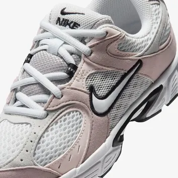 Кросівки Жіночі Nike V5 RNR Suede IO1644-100