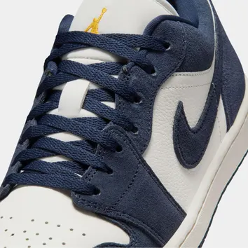 Кросівки Чоловічі Air Jordan 1 Low SE Obsidian IO7448-400