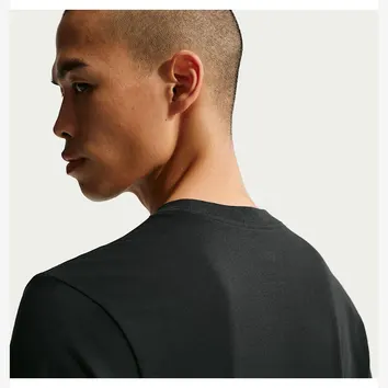 Футболка Чоловіча Nike Sportswear T-Shirt Black IO9514-010