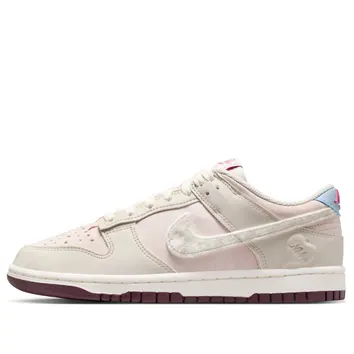 Кросівки Жіночі Nike Dunk Low Valentines Day IQ1145-610