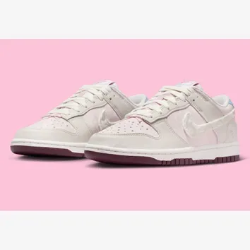 Кросівки Жіночі Nike Dunk Low Valentines Day IQ1145-610