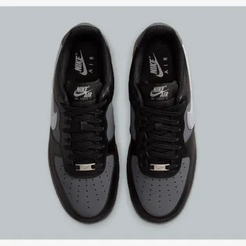 Кроссовки Мужские Nike Air Force 1 07 Lv8 Black/Metallic IR1475-010