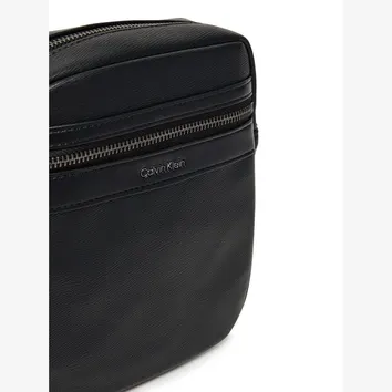 Сумка Calvin Klein Zip Reporter Black LV04D3264G