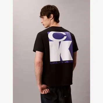 Calvin Klein T-shirt