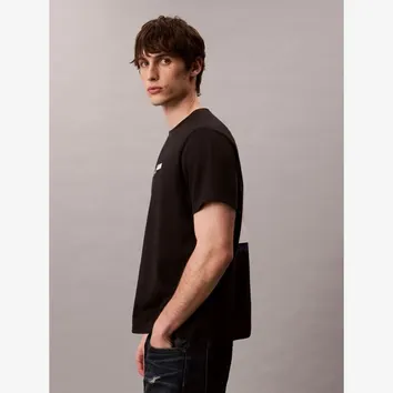 Calvin Klein T-shirt