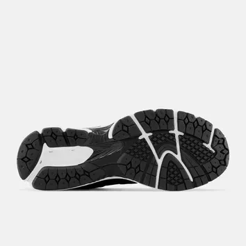 Кроссовки Мужские New Balance 2002R M2002RBK