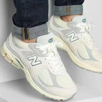 Кросівки Чоловічі New Balance 2002R Beige Grey M2002REK