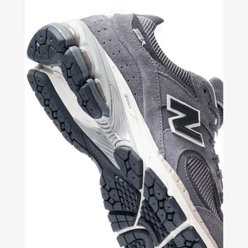 Кросівки Чоловічі New Balance 2002R Monochrome Suede Pack - Grey M2002RFL