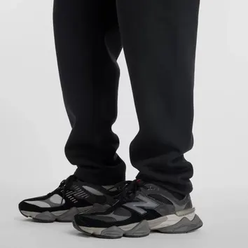 Штани Чоловічі New Balance Label Black