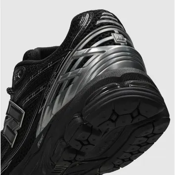 Кросівки Чоловічі New Balance 1906R Black Silver U1906ROS