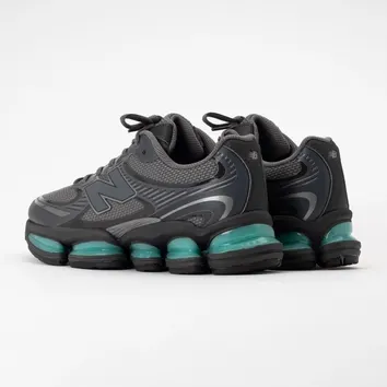 Кросівки Чоловічі New Balance 2000 U20007PF