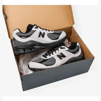 Кросівки Чоловічі New Balance 2002R Grey U200210D
