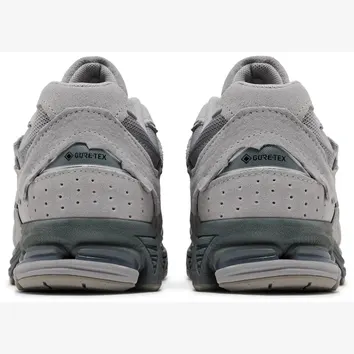 Кросівки Чоловічі New Balance 2002R Protection Pack GORE-TEX U200227R