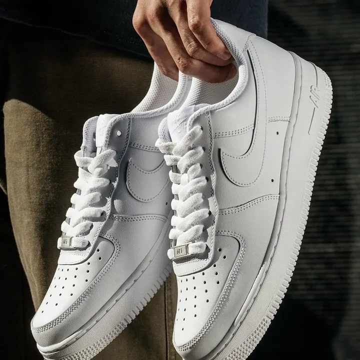 Кросівки Чоловічі Nike Air Force 1 '07 CW2288-111