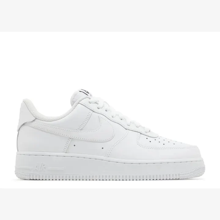 Кросівки Чоловічі Nike Air Force 1 07 FlyEase White DX5883-100