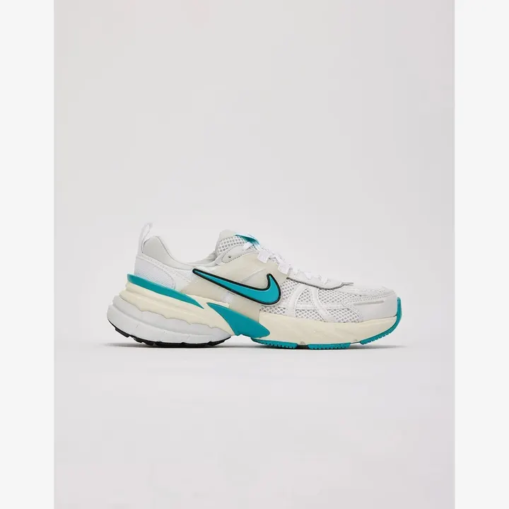 Кросівки Жіночі Nike V2K Run FD0736-105