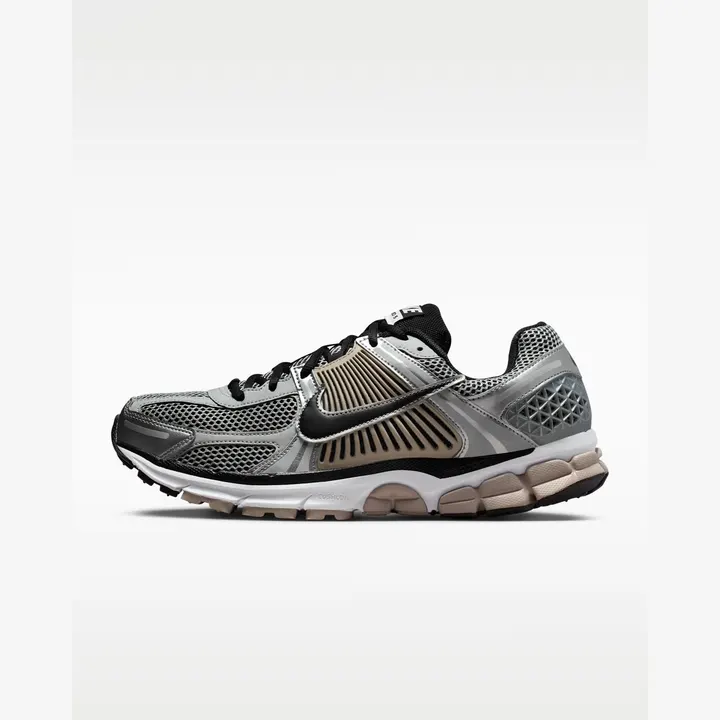 Кросівки Чоловічі Nike Air Zoom Vomero 5 College Grey FJ4151-007