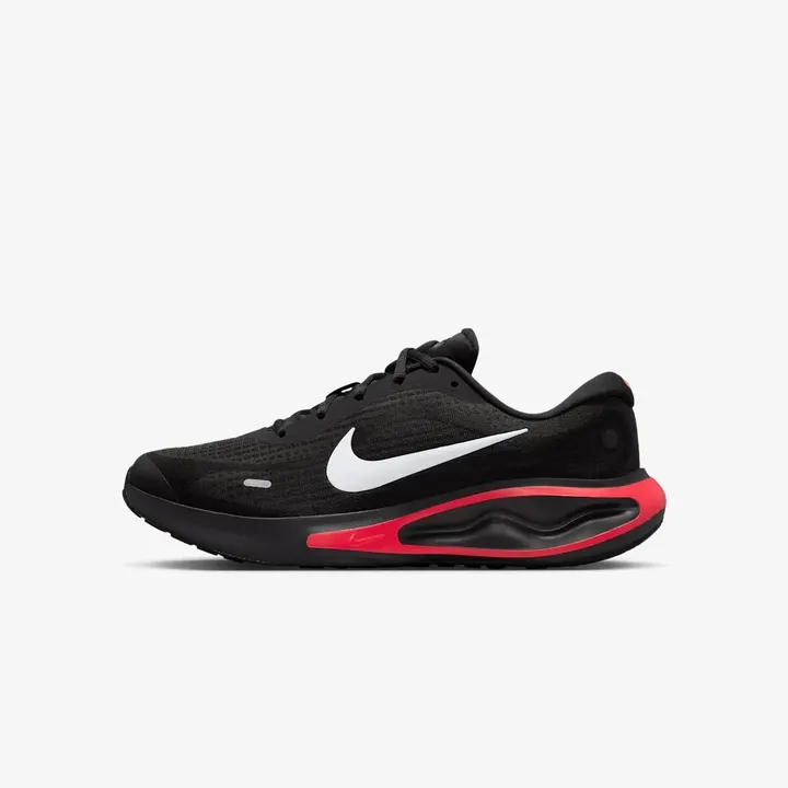 Кросівки Чоловічі Nike Journey Run FN0228-013