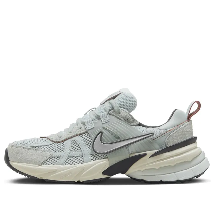 Кросівки Жіночі Nike V2K Run FN6703-003