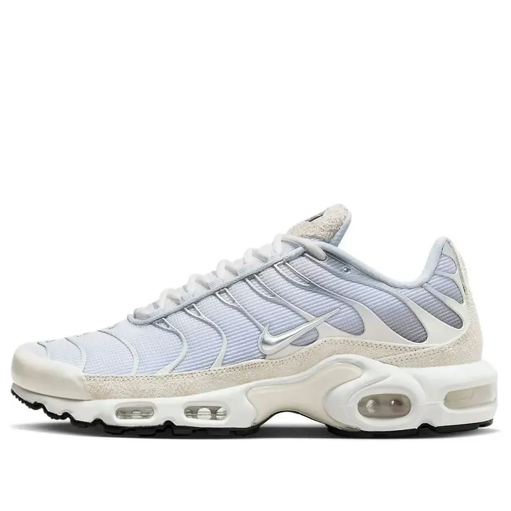 Кросівки Nike Air Max Plus Pure Platinum/Sail/Wolf Grey/Metallic Silver FN7813-001